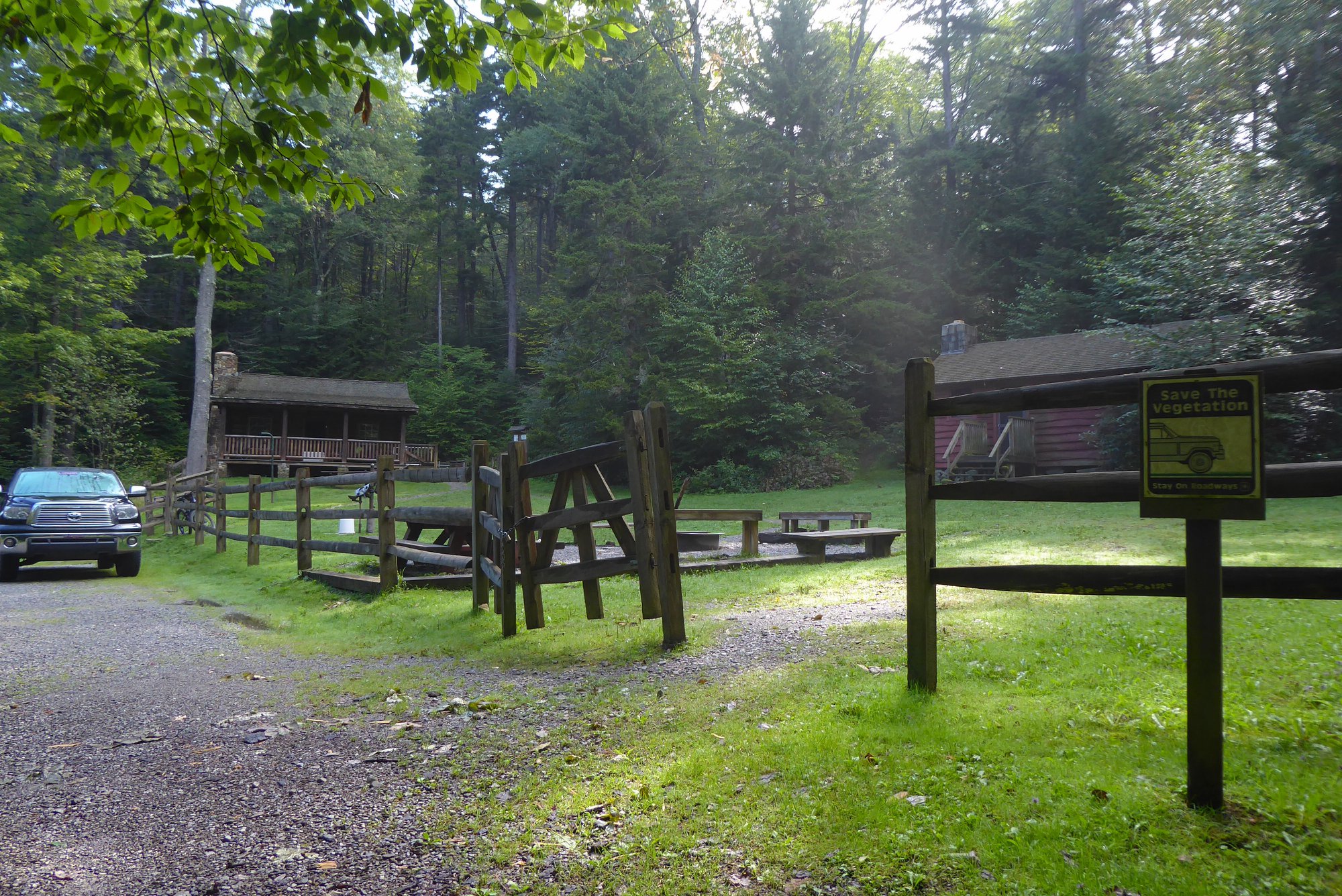 Middle Mountain Cabins - Elkins-Randolph County Tourism